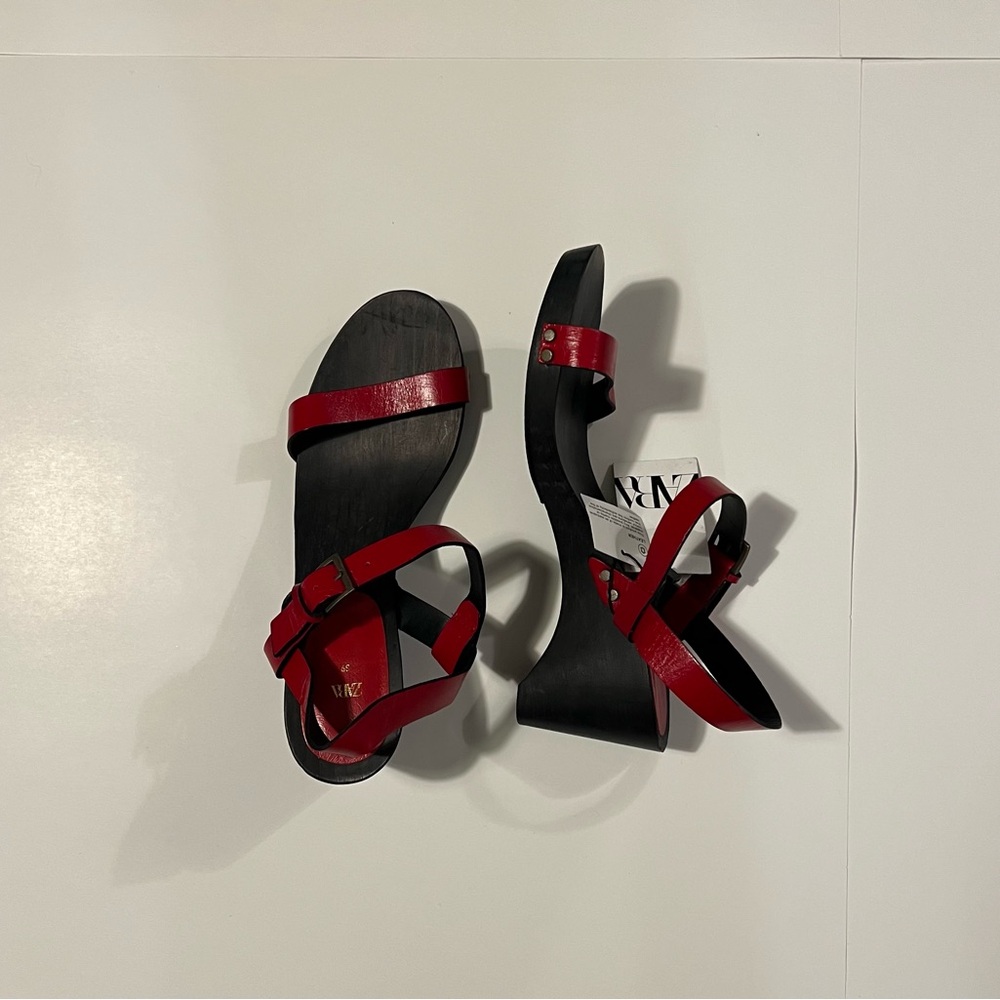 Zara sandals - Picture 2 of 3
